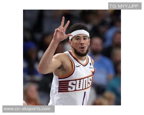 布克谈三分选择原因：突破难以造犯规裁判不易给机会