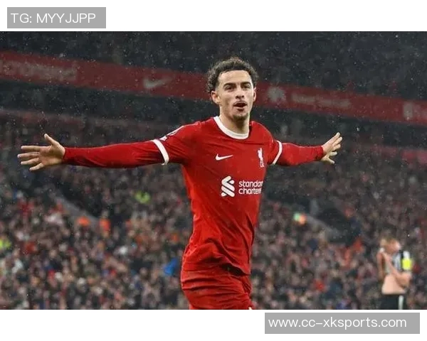 柯蒂斯琼斯感恩萨拉赫支持享受脚下有球的乐趣与挑战