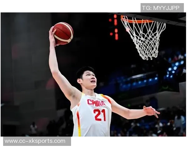 胡金秋低调坚韧撑起男篮脊梁媒体人高度赞扬其稳定表现 胡金秋低调坚韧撑起男篮脊梁媒体人高度赞扬其稳定表现