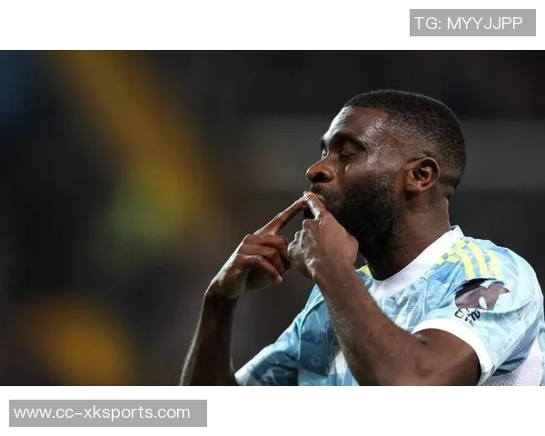 弗格森因脚踝问题缺席罗马比赛全市场关注球员健康状况